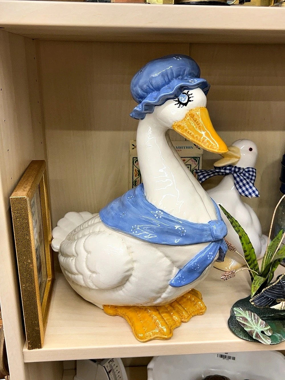 Vintage Blue & White cookie jar